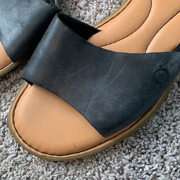 b.o.c. Slide On Leather Sandal - Picture 3 of 6